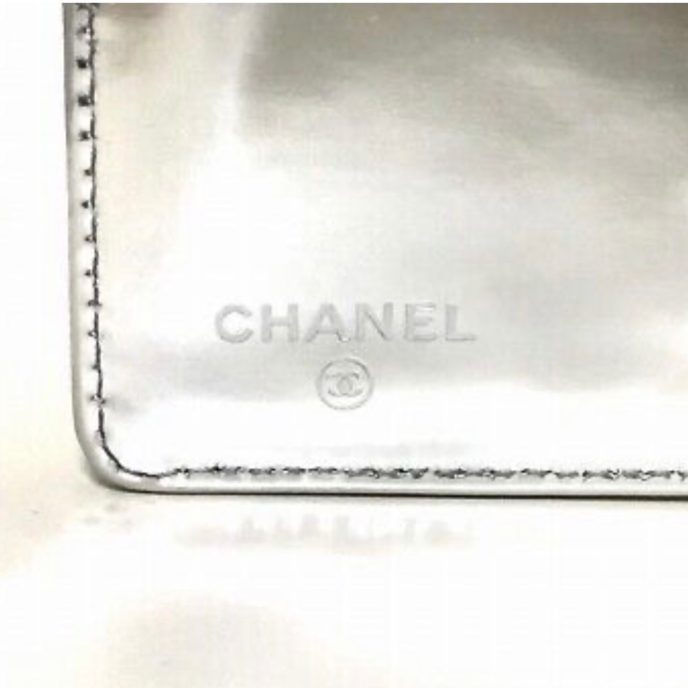 CHANEL Matelasse Chocolate Bar Rare Metallic Zip Around Wallet or Clutch - Picture 8 of 15